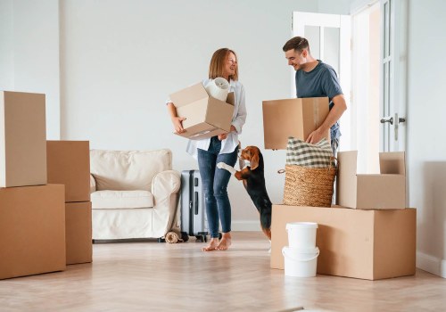 Why Local Moving Companies Recommend a Self Storage Facility During Transitions